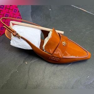 New in box Tory Burch Pointed Slingback Pump in Cuoio Spongy size 6